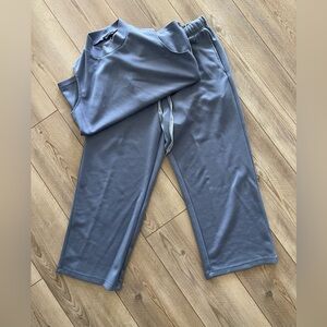 Stylish blue grey Sleeveless Top and Pants Set